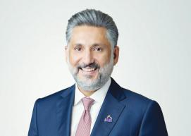 { ياسر الشريفي.