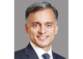 { عثمان أحمد.