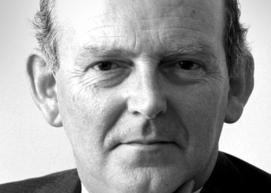  المؤرخ الأمريكي بول كينيدي.