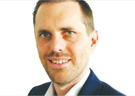  جوناثان دافنبورت.