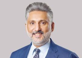  ياسر الشريفي.