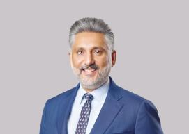 ياسر الشريفي.