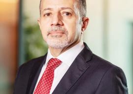 نائل مصطفى.