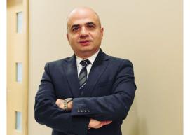  د. محمود سرايا.