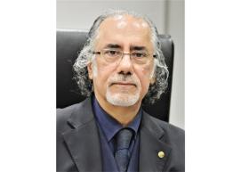  د. خالد العوضي.