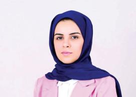 { المحامية زينب عيسى.