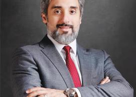  د. علي الحواج.