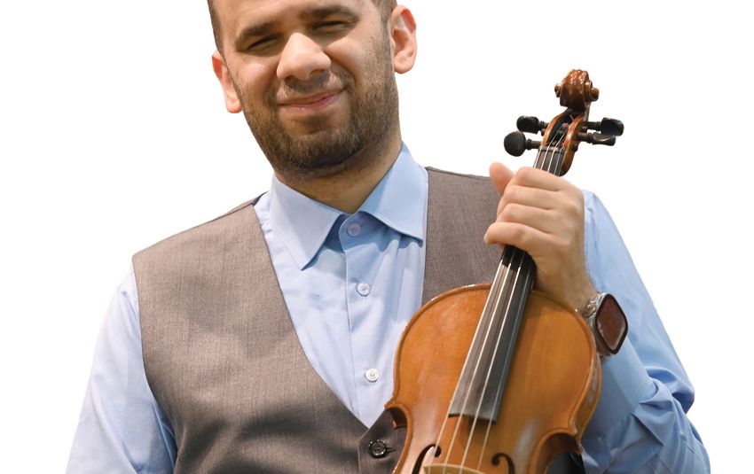 Gulf News |  Blind violinist Ali Al-Olaiwi to the world of fame: “If I have the opportunity to work in the Bahraini music group, I will immediately answer the call.”