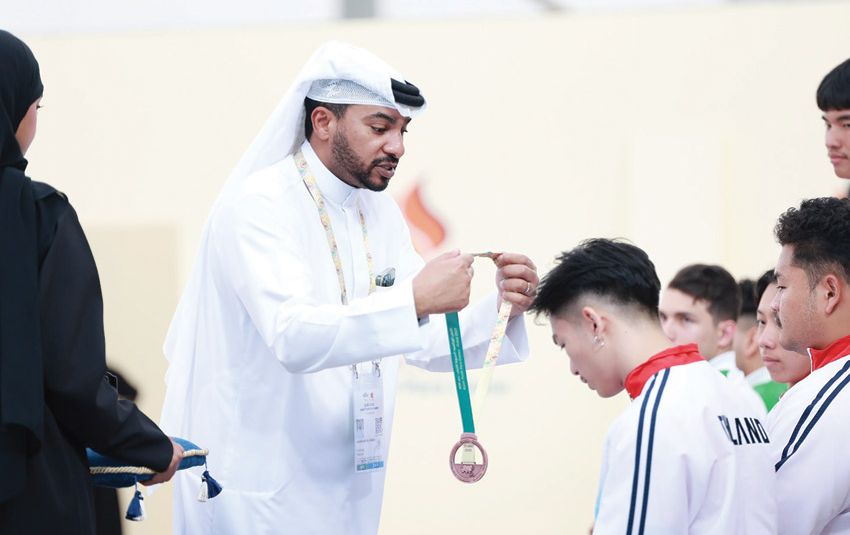 فـي اليوم الأول من منافسات دورة الألعاب الآسيوية البارالمبيةانطلاقة متميزة لمنتخبات رفعات القوة والقرص والجلة والكراسي المتحركة