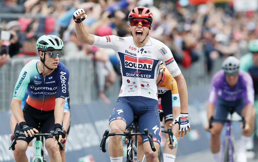 Magnier giành chiến thắng chặng mở màn Giro d’Italia