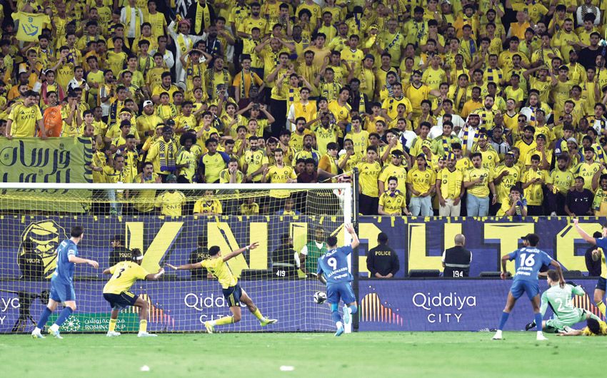 Al Hilal khuất phục Al Nassr bằng bàn gỡ hòa phút bù giờ nghẹt thở