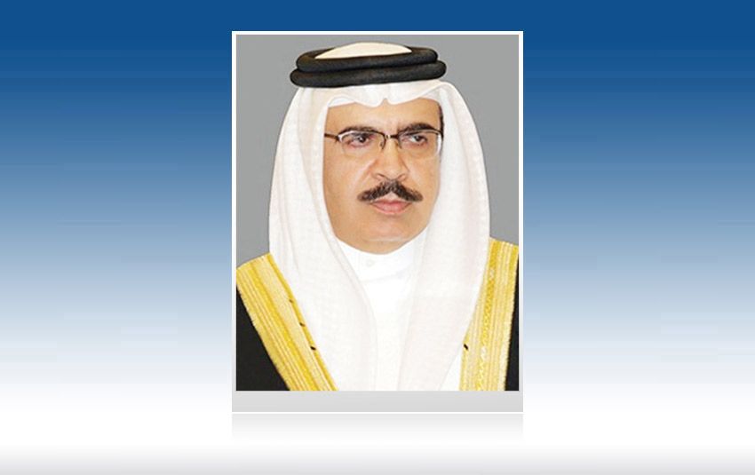  وزير الداخلية.