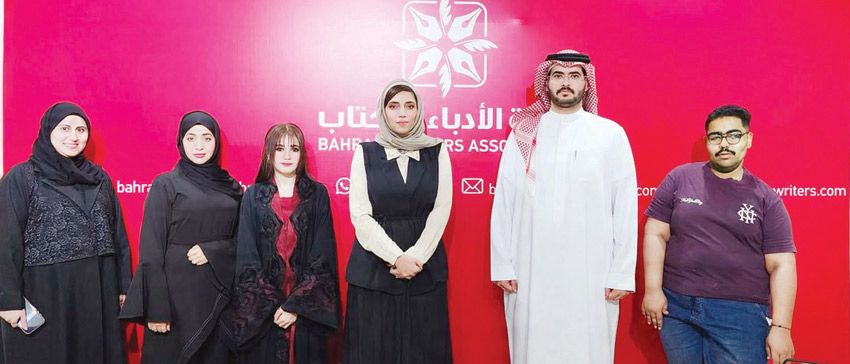 لدى اجتماعها بأعضاء لجنة شباب أسرة الأدباء والكتاب.. «نسيم»: الاستثمار في الشباب استثمار في مستقبل الثقافة الوطنية